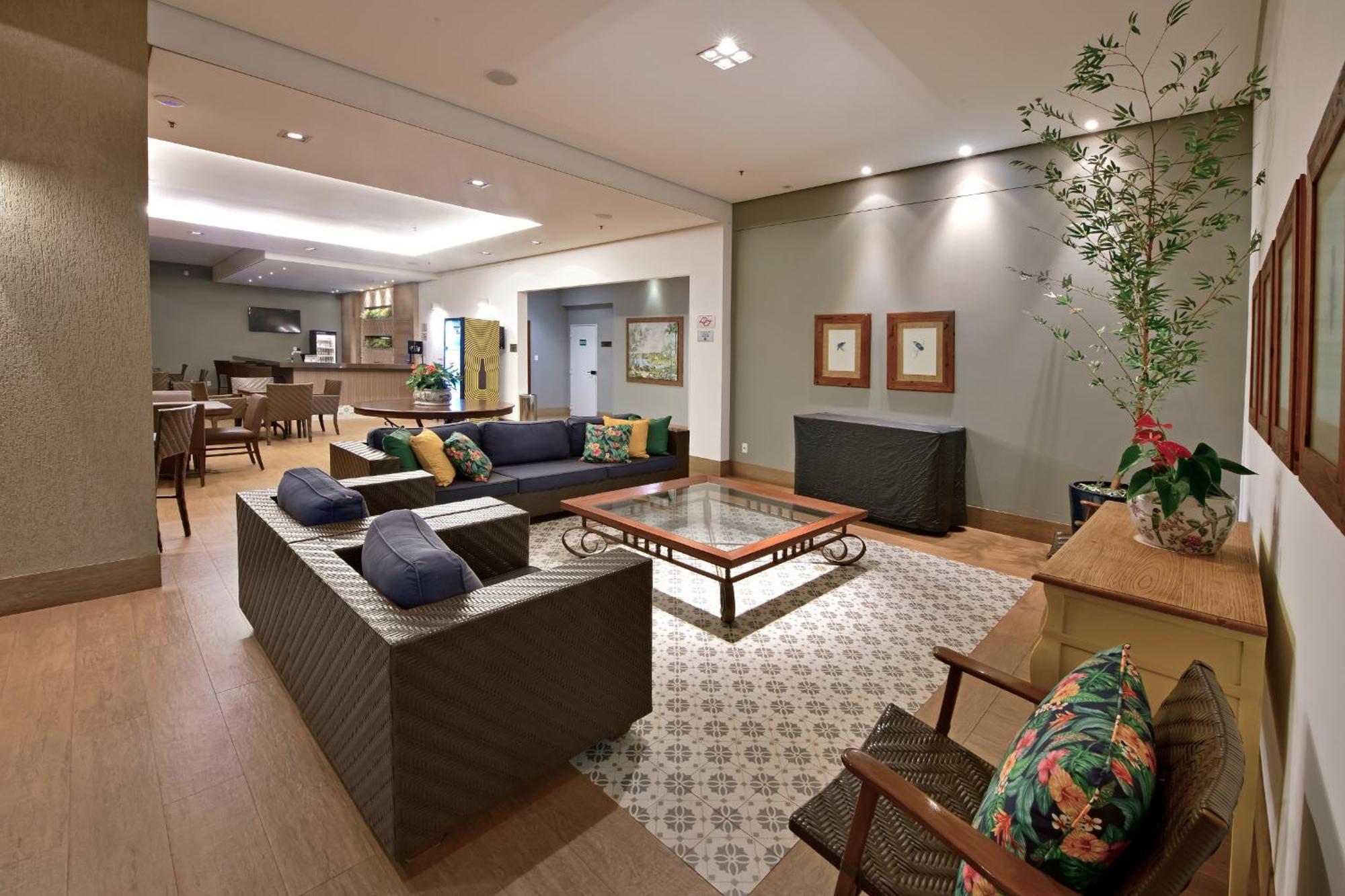 Hotel Mont Blanc Premium Ribeirão Preto Exterior foto A living room